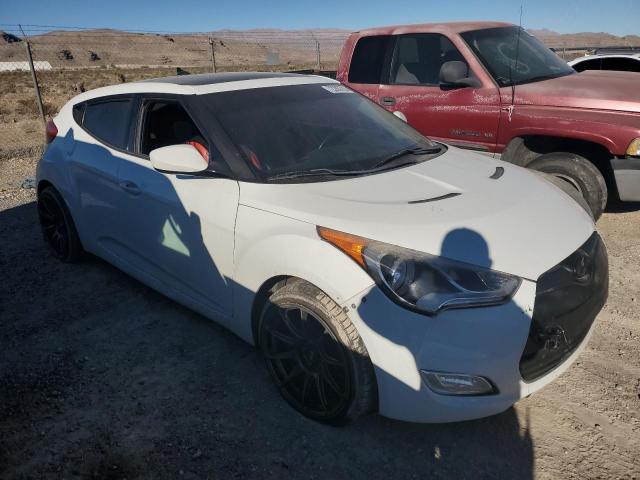 Zdjęcie 4 z aukcji – 2013 HYUNDAI VELOSTER z VIN KMHTC6AD2DU175191