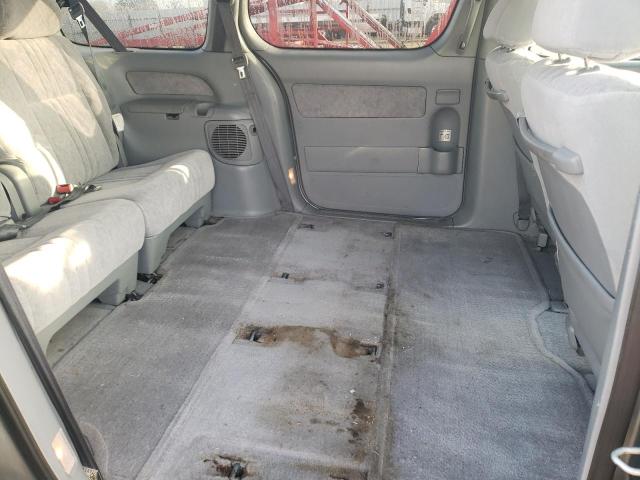 Photo 11 from auction – 2000 TOYOTA SIENNA LE with VIN 4T3ZF13C7YU299382