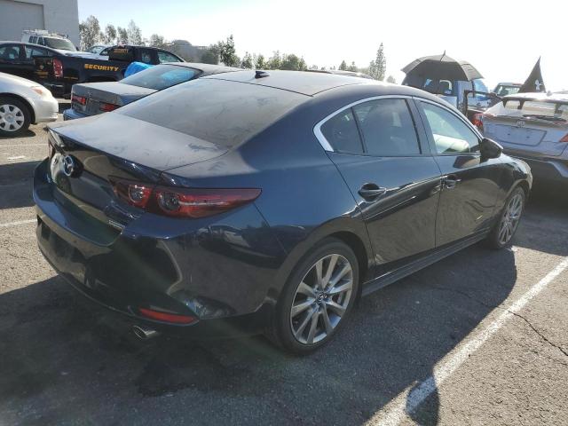 Foto 3 de la subasta – 2020 MAZDA 3 PREMIUM con VIN JM1BPAEM1L1168427