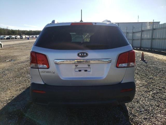 Photo 6 from auction – 2013 KIA SORENTO LX with VIN 5XYKTDA20DG314917