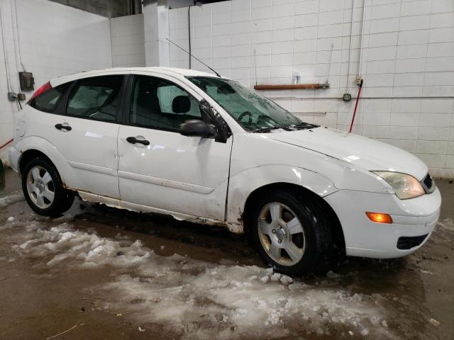 Photo 4 from auction – 2005 FORD FOCUS ZX5 with VIN 3FAFP37N45R141692