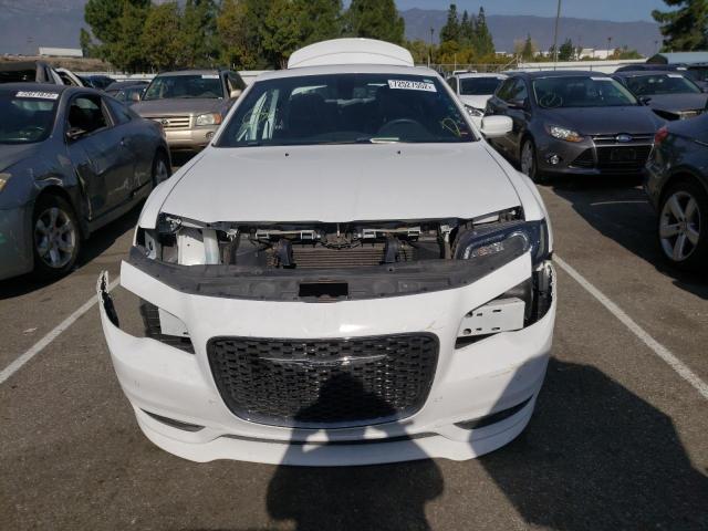Photo 5 from auction – 2018 CHRYSLER 300 S with VIN 2C3CCABG1JH117639
