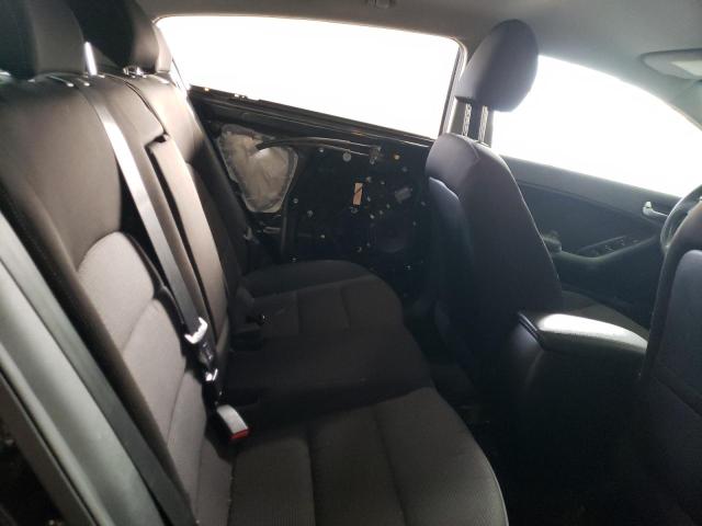 Photo 10 from auction – 2017 KIA FORTE LX with VIN KNAFK5A82H5693977
