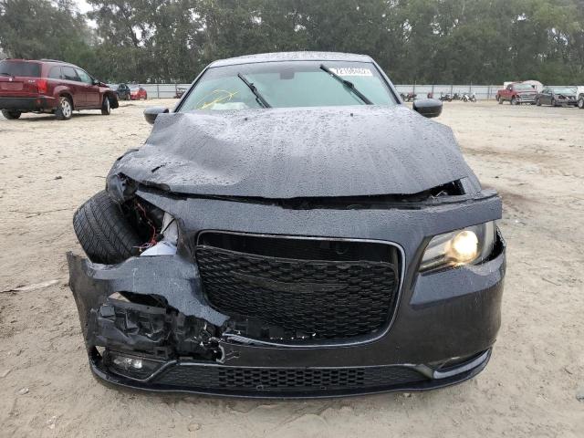 Photo 5 from auction – 2017 CHRYSLER 300 S with VIN 2C3CCABG8HH646936