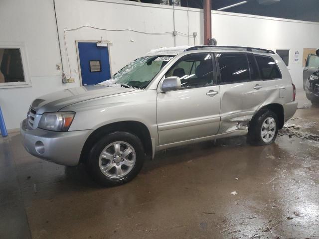 TOYOTA HIGHLANDER 2004 with VIN JTEEP21A540042461 - Photo from auction