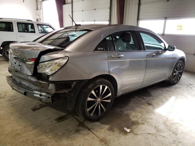 Photo 3 from auction – 2013 CHRYSLER 200 TOURIN with VIN 1C3CCBBG7DN738773