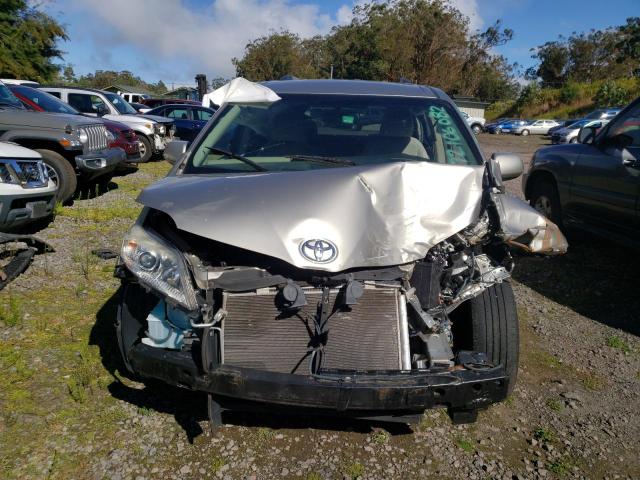 Photo 5 from auction – 2017 TOYOTA SIENNA LE with VIN 5TDKZ3DC1HS774500