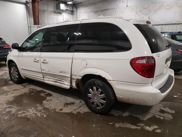 Photo 2 from auction – 2003 CHRYSLER TOWN & COU with VIN 2C8GP64L73R376771