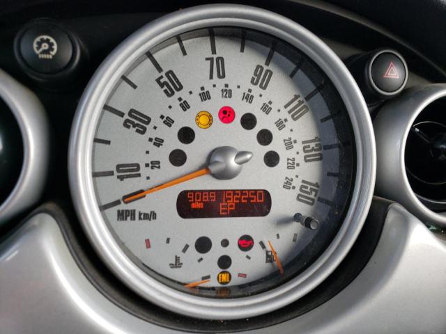 Photo 9 from auction – 2004 MINI COOPER with VIN WMWRC33434TJ54878