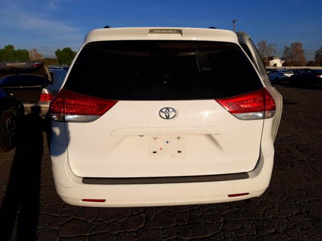 Photo 6 from auction – 2014 TOYOTA SIENNA LE with VIN 5TDKK3DCXES492002
