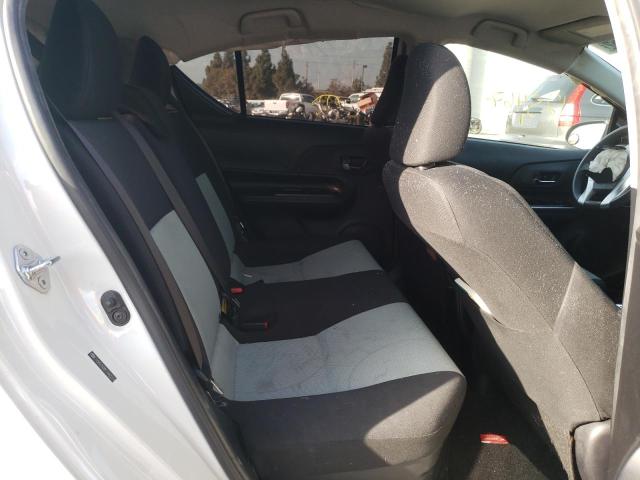 Photo 10 from auction – 2015 TOYOTA PRIUS C with VIN JTDKDTB38F1587010