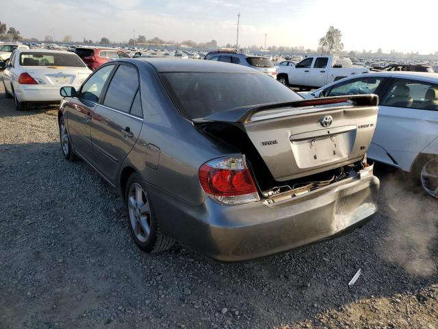 Photo 2 from auction – 2005 TOYOTA CAMRY SE with VIN JTDBA30K350024633