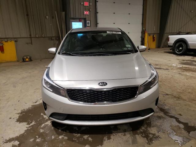 Photo 5 from auction – 2018 KIA FORTE LX with VIN 3KPFK4A7XJE179213