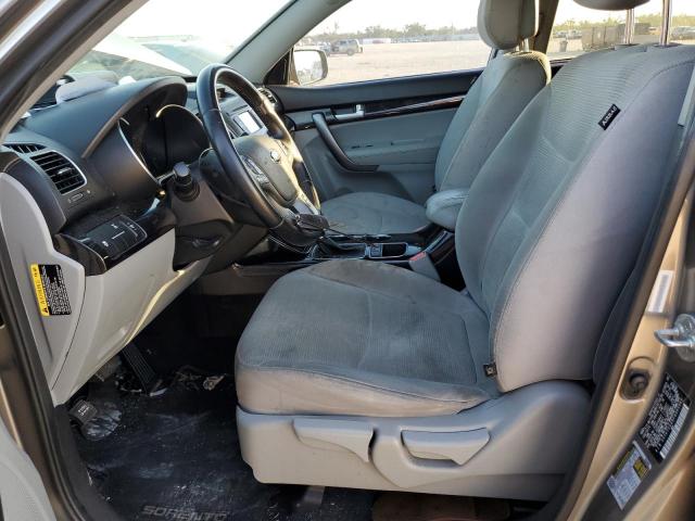 Photo 7 from auction – 2015 KIA SORENTO LX with VIN 5XYKTCA60FG565369