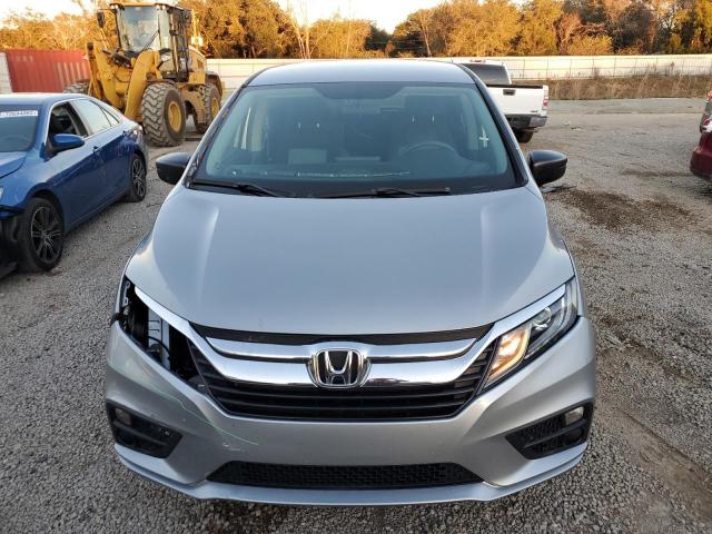Photo 5 from auction – 2018 HONDA ODYSSEY LX with VIN 5FNRL6H26JB073853
