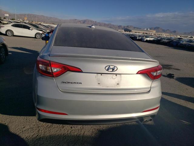 Photo 6 from auction – 2017 HYUNDAI SONATA SE with VIN 5NPE24AF6HH582694