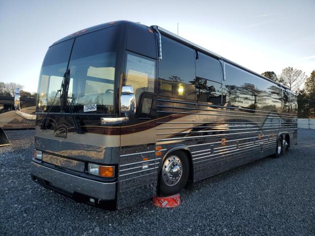 Photo 2 from auction – 2000 PREVOST BUS with VIN 2PCW33496Y1027067