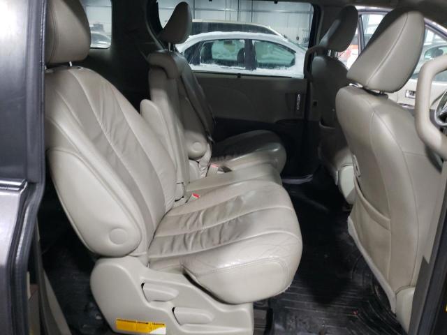 Photo 11 from auction – 2011 TOYOTA SIENNA XLE with VIN 5TDYK3DC0BS039352