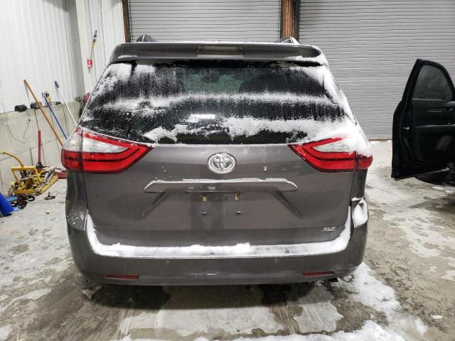 Photo 6 from auction – 2016 TOYOTA SIENNA XLE with VIN 5TDYK3DC0GS746524
