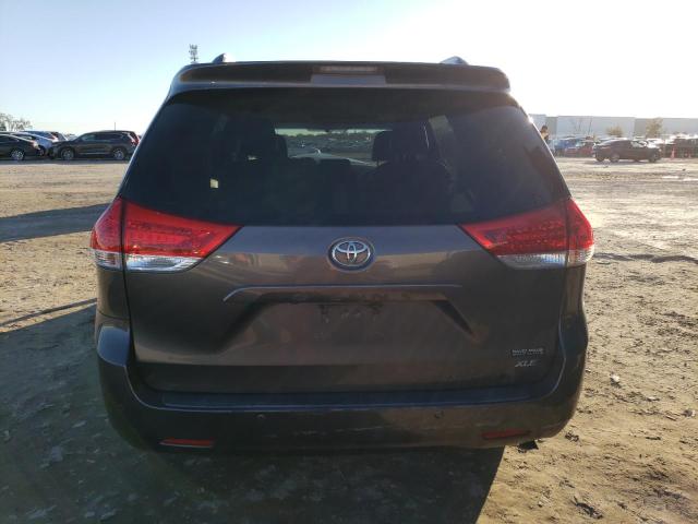 Photo 6 from auction – 2013 TOYOTA SIENNA XLE with VIN 5TDYK3DC4DS377534