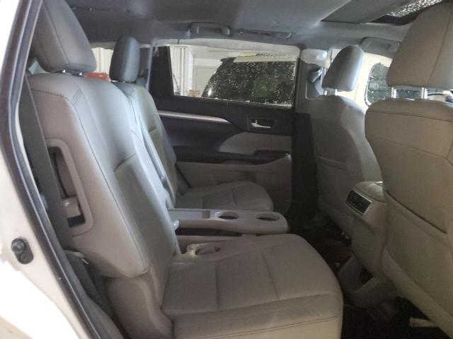Photo 11 from auction – 2015 TOYOTA HIGHLANDER with VIN 5TDJKRFH5FS164298