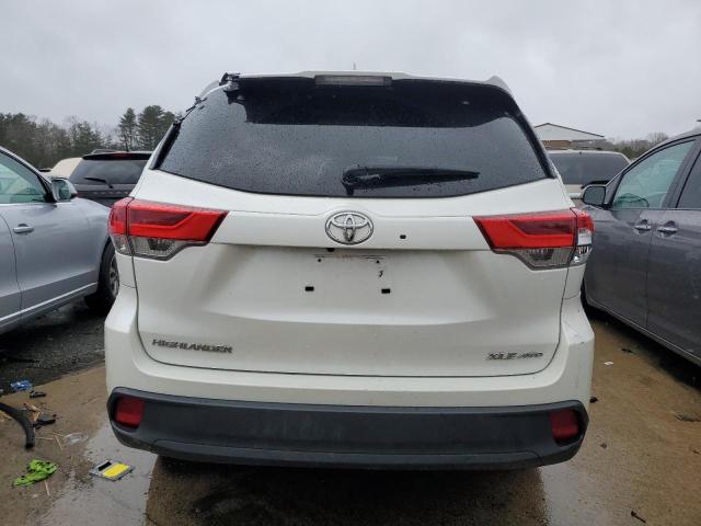 Photo 6 from auction – 2019 TOYOTA HIGHLANDER with VIN 5TDJZRFH7KS625233