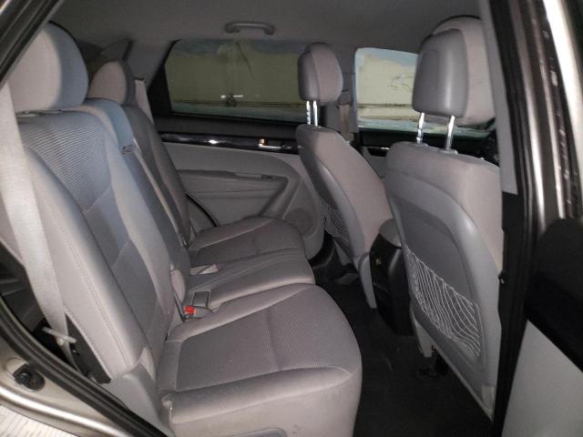 Photo 11 from auction – 2015 KIA SORENTO LX with VIN 5XYKTDA79FG657627