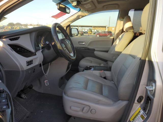 Photo 7 from auction – 2017 TOYOTA SIENNA XLE with VIN 5TDYZ3DC8HS817272