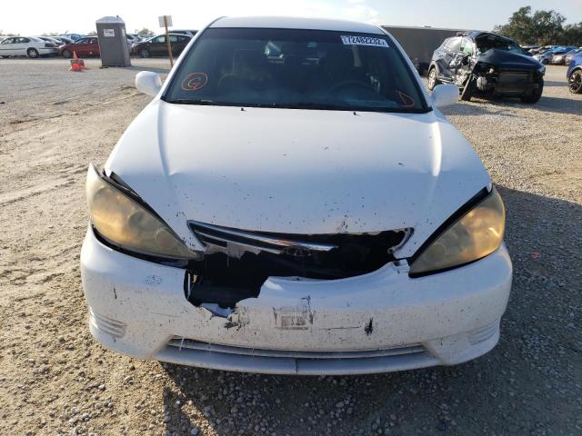 Photo 5 from auction – 2005 TOYOTA CAMRY LE with VIN 4T1BE32K25U582902