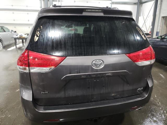 Photo 6 from auction – 2011 TOYOTA SIENNA XLE with VIN 5TDYK3DC0BS039352