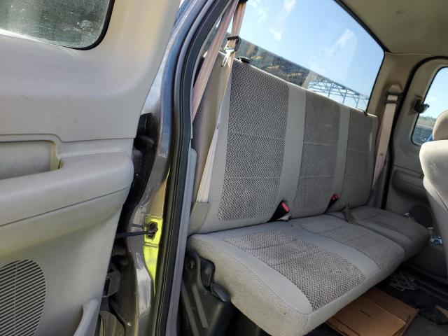 Photo 10 from auction – 2002 FORD F150 with VIN 1FTRX17202NB66086