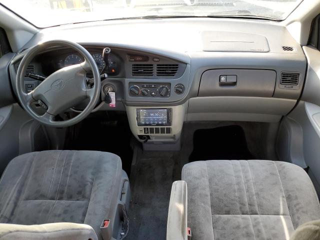 Photo 8 from auction – 2002 TOYOTA SIENNA LE with VIN 4T3ZF13C52U461372