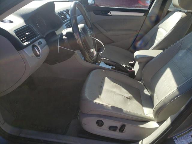Photo 7 from auction – 2013 VOLKSWAGEN PASSAT SE with VIN 1VWBP7A30DC134014