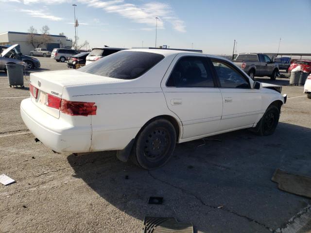 Photo 3 from auction – 2000 TOYOTA CAMRY CE with VIN JT2BG22K0Y0473786