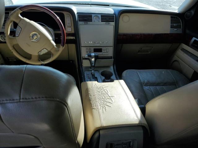 Photo 8 from auction – 2005 LINCOLN NAVIGATOR with VIN 5LMFU27565LJ00257