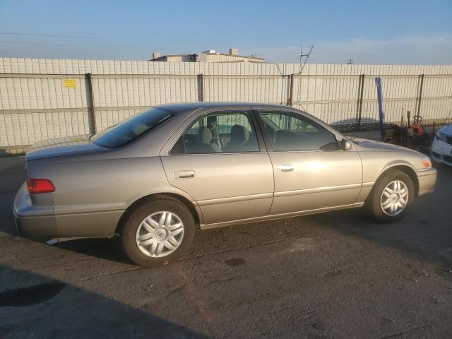 Photo 3 from auction – 2001 TOYOTA CAMRY CE with VIN JT2BF22K910337083