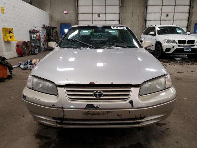 Photo 5 from auction – 1998 TOYOTA CAMRY CE with VIN 4T1BF22K7WU062669