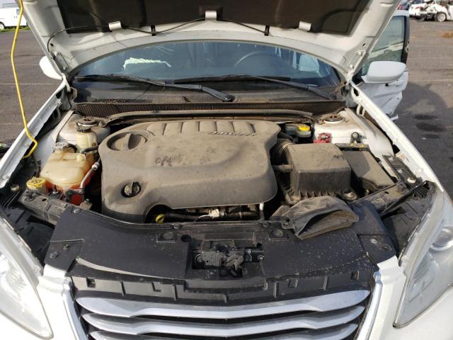 Photo 11 from auction – 2012 CHRYSLER 200 TOURIN with VIN 1C3CCBBG5CN321604