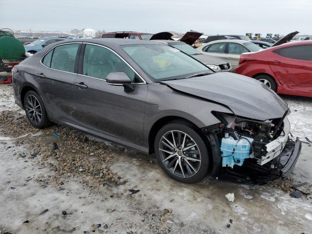 Photo 4 from auction – 2022 TOYOTA CAMRY XLE with VIN 4T1F31AK2NU595520