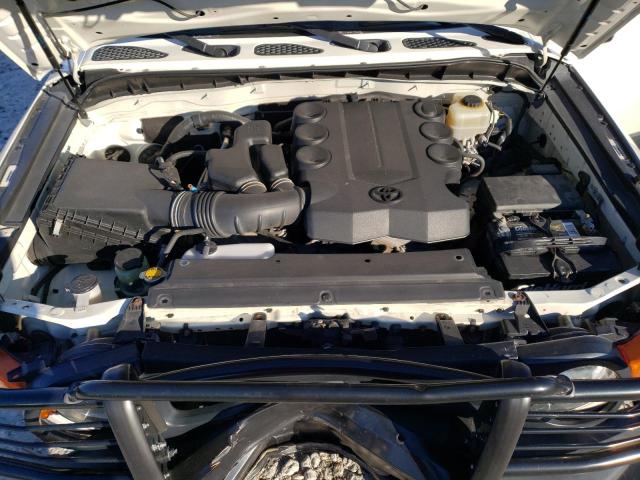 Photo 12 from auction – 2012 TOYOTA FJ CRUISER with VIN JTEBU4BF4CK137985