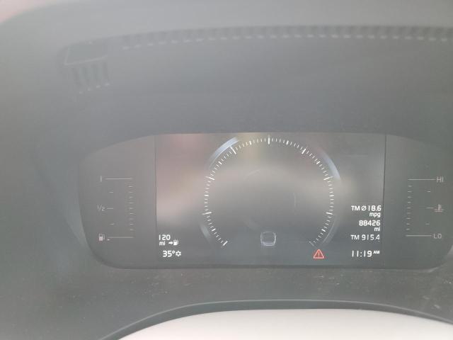 Photo 9 from auction – 2019 VOLVO XC60 T5 with VIN LYV102RK9KB381504