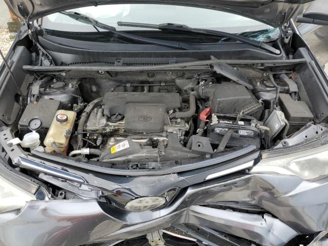 Photo 11 from auction – 2017 TOYOTA RAV4 XLE with VIN JTMWFREV2HD103183