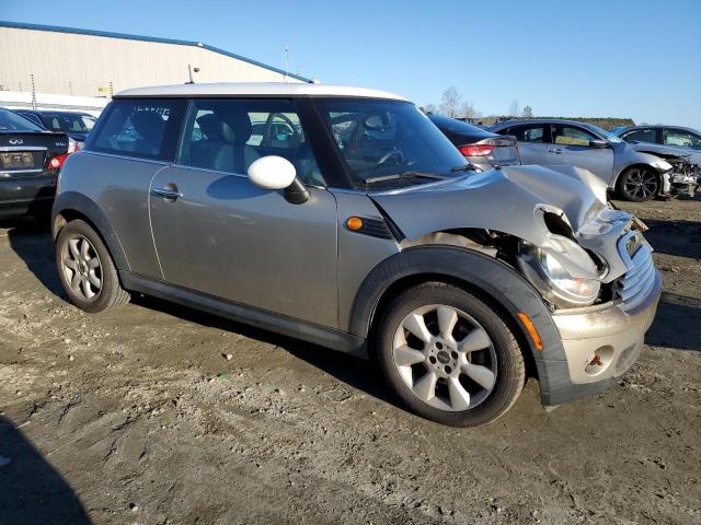 Photo 4 from auction – 2007 MINI COOPER with VIN WMWMF33567TT57083