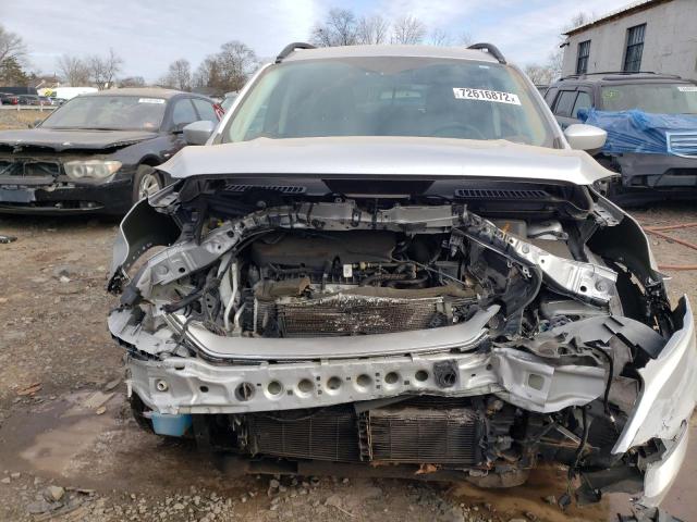 Photo 5 from auction – 2017 FORD ESCAPE SE with VIN 1FMCU9GD1HUC36896
