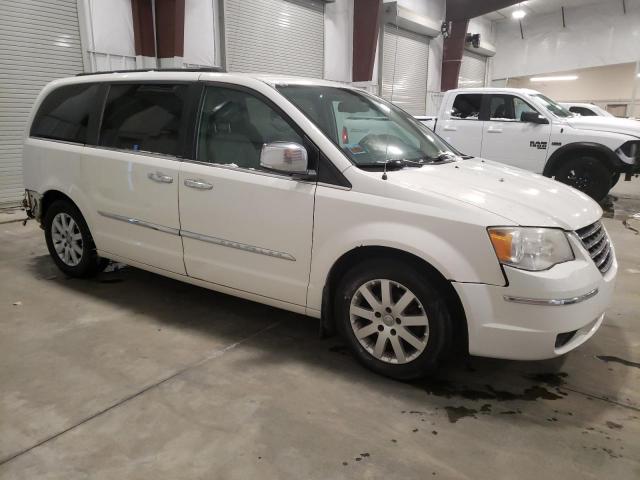 Photo 4 from auction – 2011 CHRYSLER TOWN & COU with VIN 2A4RR8DG5BR608067