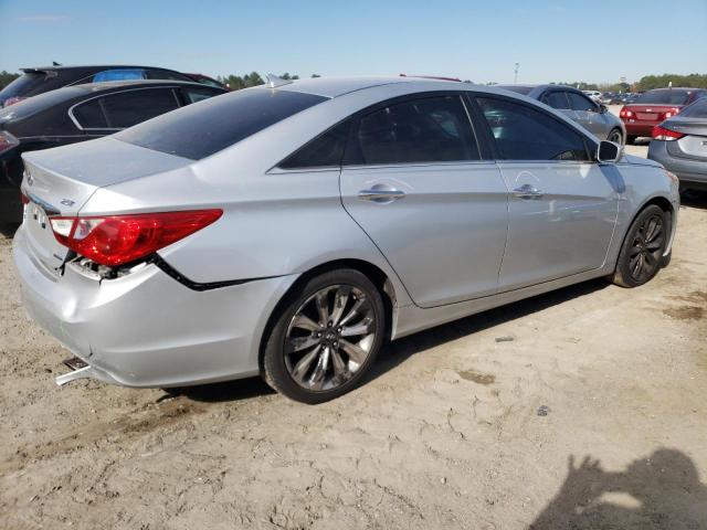 Photo 3 from auction – 2011 HYUNDAI SONATA SE with VIN 5NPEC4AB9BH214463