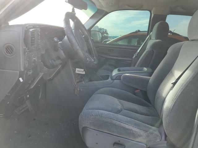 Photo 7 from auction – 2004 CHEVROLET SILVERADO with VIN 2GCEK19T641211393