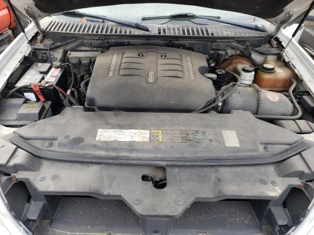 Photo 12 from auction – 2004 LINCOLN NAVIGATOR with VIN 5LMFU28R04LJ14476