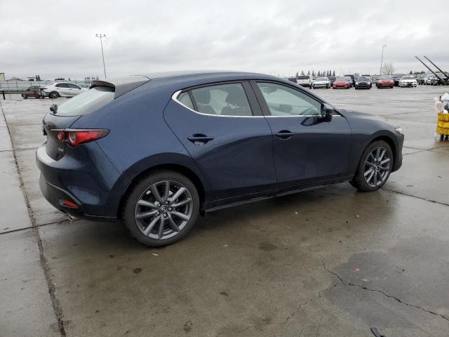 Фото 3 с аукциона – 2022 MAZDA 3 PREFERRE с VIN JM1BPALL2N1518645