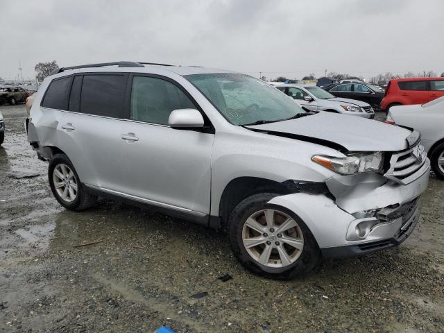 Photo 4 from auction – 2013 TOYOTA HIGHLANDER with VIN 5TDZK3EH1DS102816